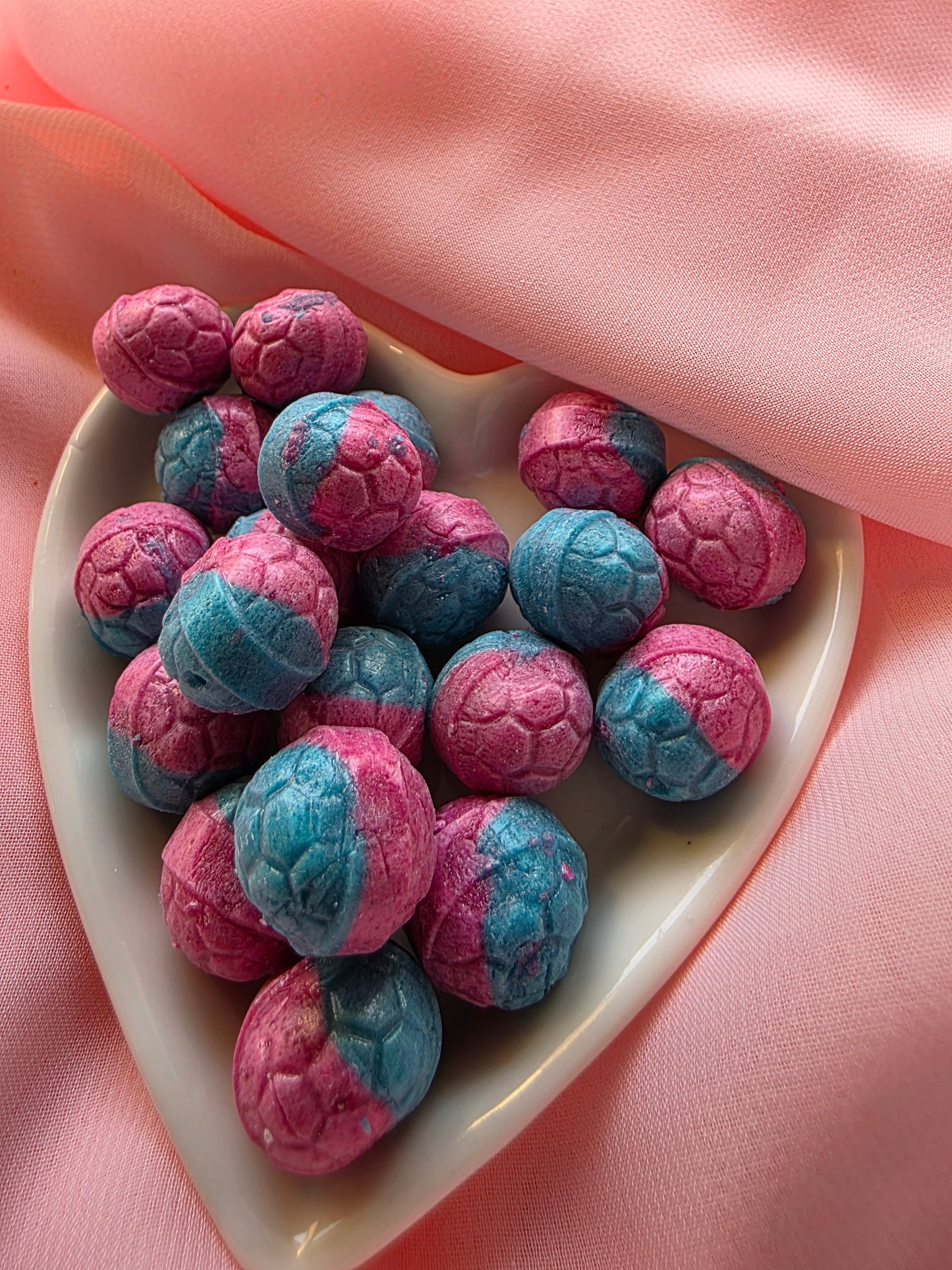 Sour Bubblegum Hard Candy Balls 100g